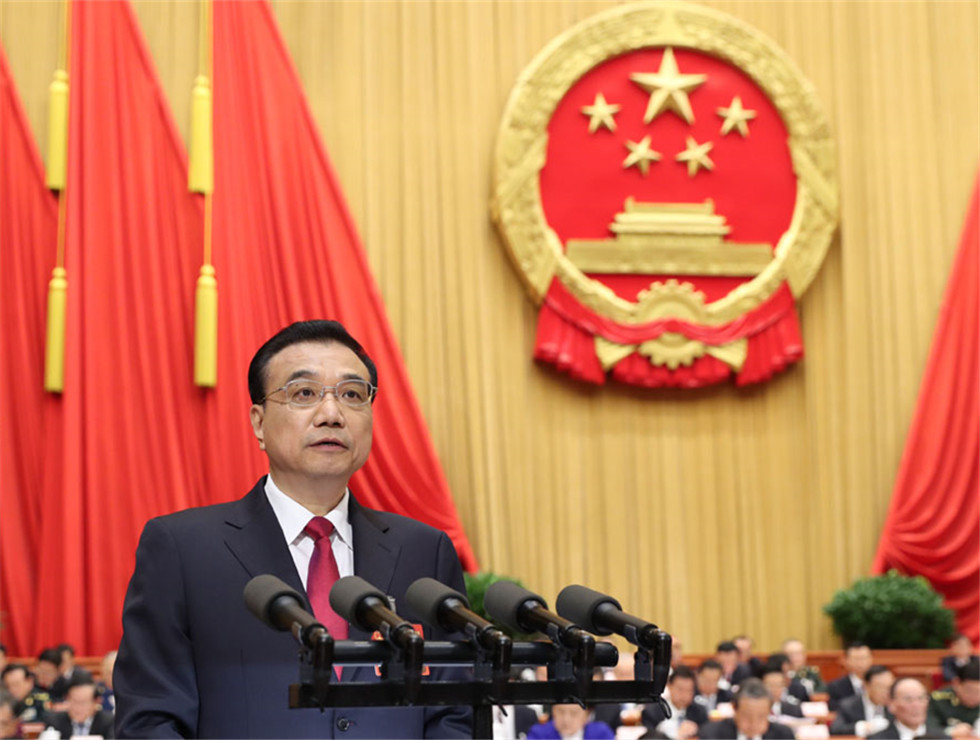 十二屆全國(guó)人大五次會(huì)議開(kāi)幕，李克強(qiáng)作政府工作報(bào)告