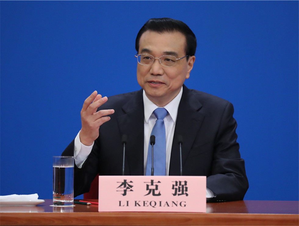 李克強(qiáng)總理與中外記者見(jiàn)面