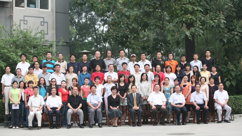 魯迅文學(xué)院第七屆高研班學(xué)員名單　周　瑾　張建嫘　周嘉寧　歐陽斌　曹明霞　李駿虎　傅愛毛　劉玉誠　劉志成　梁永哲　宋曉杰　陳集益　馬天牧　魯　敏　高　君　范曉波　余同友　郭海燕　傅其祥　謝宗玉　盛　瓊　黃煥光　林　森　楊鴻雁　羅　勇　羅布次仁　　王　華　　李亞明　葉　舟　王　族　單永珍　劉士忠　郁　笛　李志強(qiáng)　祝雅麗　葉文軍　劉芳曉　喻　紅　黃春華　馬利軍　黃雪蕻　王進(jìn)康　劉園園　張悅?cè)弧』簟∑G　辛?xí)跃辍±睢‖摗●R中才　戴月行　蔣　峰　楊學(xué)會(huì)　李海洋　畢　亮