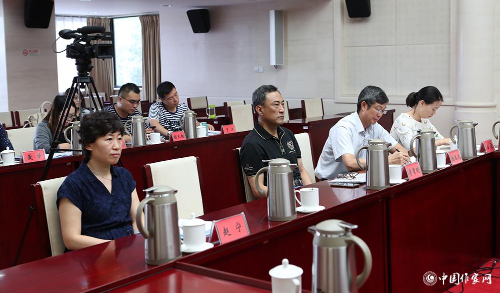 7月24日，評委會紀律監(jiān)察組成員趙寧、李霄明、陳德龍參會