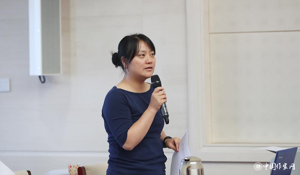 8月4日，總計票人向評委會報告選票審核情況