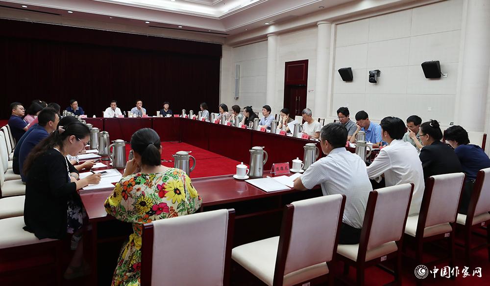 第十屆全國優(yōu)秀兒童文學獎評委會第六次全體會議現(xiàn)場