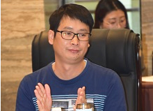 陳詩哥：作為一種本源性精神的童話童話不僅是一種文體，更是本源性的精神，這點(diǎn)反過來會(huì)影響我們對(duì)童話文體的理解。[詳細(xì)]