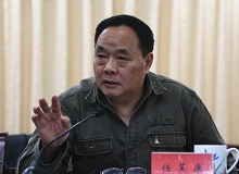 任芙康：文學(xué)批評(píng)要講真話、抒正氣很久以來的文學(xué)評(píng)論，被看作車的兩個(gè)輪子，鳥的一雙翅膀，比喻動(dòng)聽，但顯然過時(shí)。[詳細(xì)]