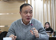 陳歆耕：如何面對(duì)三只不同的蘋果這套叢書的推出是強(qiáng)化“銳批評(píng)”的起點(diǎn)，相對(duì)于偌大的中國文壇，還是勢(shì)單力薄。[詳細(xì)]