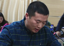 王秀濤：文學(xué)批評(píng)更需要批判精神這套叢書的出版提醒我們文學(xué)批評(píng)不能只會(huì)唱贊歌，文學(xué)批評(píng)還需要批判精神。[詳細(xì)]