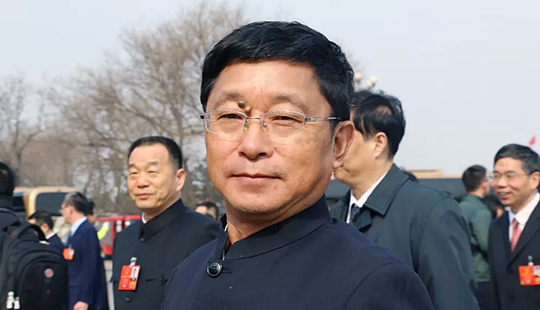 阿來代表：文學(xué)有一個很大的責(zé)任，就是同情