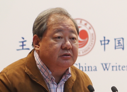 吉狄馬加：文學是讓我們靈魂相通的紐帶今天是一個復雜的世界，人類面臨著共同的困境、機遇和挑戰(zhàn)，命運前所未有地聯(lián)結在一起。[詳細]