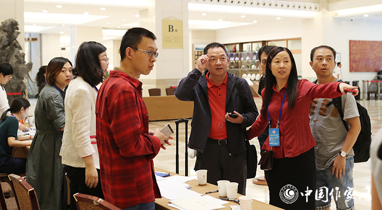 對，那邊是青春的方向