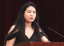 王蘇辛：感受多維的信息時(shí)代，寫出有格局的作品　　一個(gè)作家，他應(yīng)該有即時(shí)性的捕捉能力，更應(yīng)該有意識培養(yǎng)自己作品的前瞻性。[詳細(xì)]