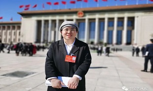 全國(guó)人大代表、“拇指作家”馬慧娟