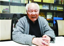 【李國文】	王　雪丨《得法而努力地耕耘——一篇手稿檔案中的李國文》；	席思宇丨《“作家是屬于他那個時代的”》。