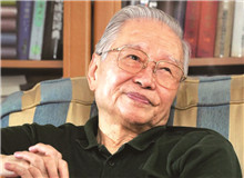 【王　火】	蔣　藍丨《王火：以健雄之筆記錄時代》；	徐　璐丨《<戰(zhàn)爭和人>三部曲：對紅色經(jīng)典的自覺追索》。