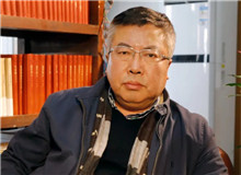 人民文學出版社：擁抱市場，七旬老社壯心不已　　“新時代文學攀登計劃”第一批19部作品中，人民文學出版社有8部入選。[詳細]