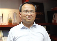 安徽文藝出版社：文學出版人要能沉得住氣　　這些年，安徽文藝社深耕原創(chuàng)現(xiàn)實題材長篇小說產(chǎn)品線，出版了一大批優(yōu)秀文藝作品。[詳細]