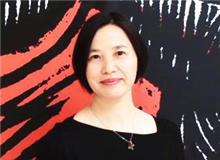 浙江文藝出版社：讓多介質的傳播成為彰顯文學價值　　浙江文藝社以出版高品位、高格調、高質量的中外名著和學術著作而為廣大讀者所熟知。[詳細]