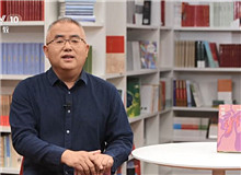 央視《讀書(shū)》：范紅升推薦《不老》　　她在愛(ài)情里，讓自己的愛(ài)人輕松快樂(lè)，想把愛(ài)人受傷的身心焐熱。[詳細(xì)]