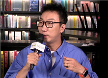 丁丁張：小說對(duì)男性的思考符合我們這個(gè)年紀(jì)的真實(shí)　?。ㄐ≌f）對(duì)于男性的思考讓我覺得笛安是很“透”的，她沒有把我們描述成另一個(gè)樣子。[詳細(xì)]