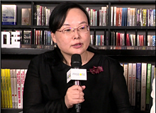 張莉：一部特別有“當(dāng)下感”的作品　　我們今天對(duì)待孩子、愛情、疫情等等心態(tài)都包含在這個(gè)作品里面。[詳細(xì)]