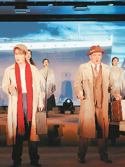 　　音樂劇《戀曲》首演發(fā)布會(huì)上，演員們呈現(xiàn)劇中片段。