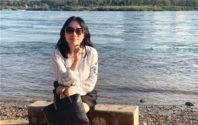 李鳳群：文學改寫人生