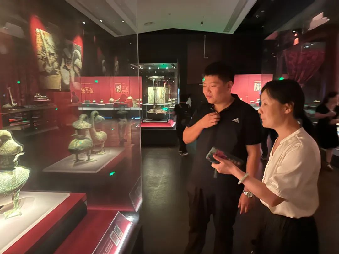 6月29日，?；韬顕?guó)遺址博物館考古部主任趙藝博接受作家采訪