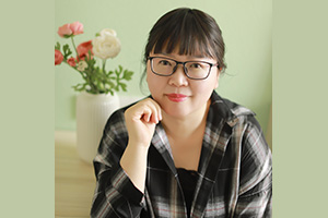 獲獎(jiǎng)作品：《寶水》作者：?jiǎn)倘~         獲獎(jiǎng)感言　　我一直認(rèn)為，作家的寫(xiě)作必然在時(shí)代中。無(wú)論多么個(gè)人化的寫(xiě)作，也是這個(gè)時(shí)代的個(gè)人化寫(xiě)作。作家的寫(xiě)作必然會(huì)和時(shí)代場(chǎng)景時(shí)代情緒有關(guān)聯(lián)。作家和時(shí)代，就是浪花和大海，莊稼和土地的關(guān)系。弱水三千，取一瓢飲，這一瓢水里也是時(shí)代的成分。在這個(gè)大時(shí)代里，我很幸運(yùn)地取到了屬于自己的《寶水》……