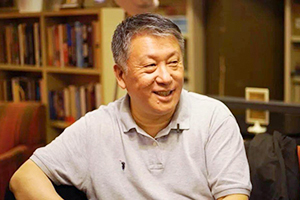 獲獎(jiǎng)作品：《千里江山圖》作者：孫甘露         獲獎(jiǎng)感言　　從醞釀、構(gòu)思、采訪、查閱歷史材料再到動(dòng)手寫(xiě)作，《千里江山圖》的創(chuàng)作過(guò)程實(shí)際上也是一個(gè)全新的學(xué)習(xí)過(guò)程，這個(gè)過(guò)程不僅是對(duì)這段特殊歷史的學(xué)習(xí)，也是對(duì)文學(xué)創(chuàng)作、小說(shuō)寫(xiě)作的重新學(xué)習(xí)，既是對(duì)歷史的再認(rèn)識(shí)，也是對(duì)文學(xué)創(chuàng)作的再認(rèn)識(shí)。