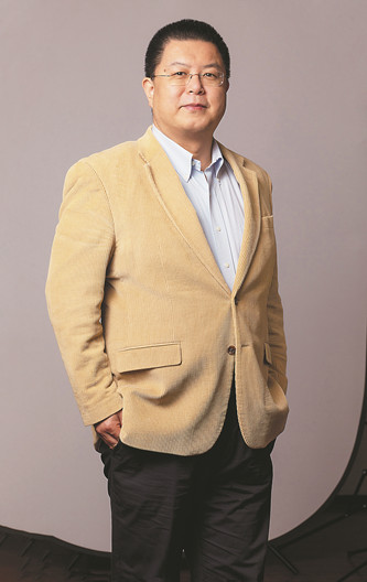 宋明煒：美國(guó)韋爾斯利學(xué)院東亞系教授、系主任，現(xiàn)任（美國(guó)）中國(guó)現(xiàn)代文學(xué)與比較文學(xué)學(xué)會(huì)會(huì)長(zhǎng)