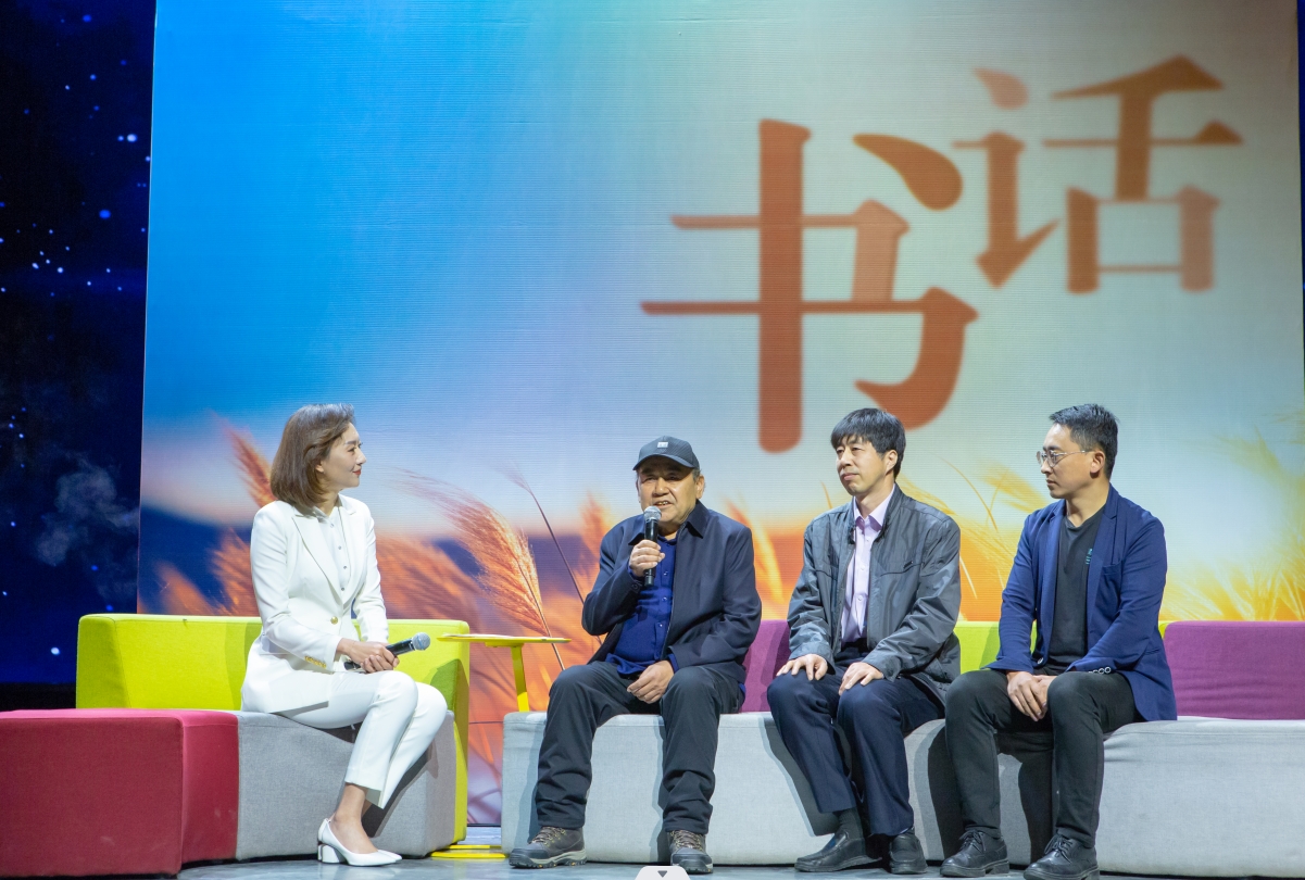 馬步升、馬宇龍、王選接受采訪