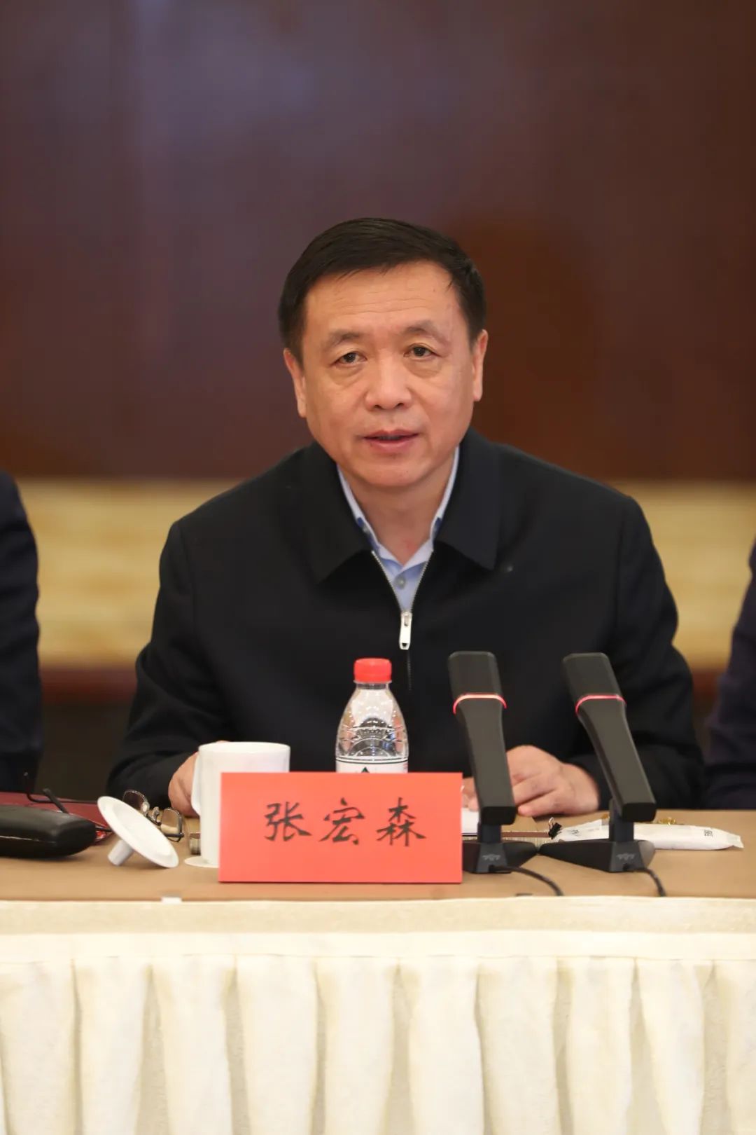 中國(guó)作協(xié)黨組書記、副主席、書記處書記張宏森講話