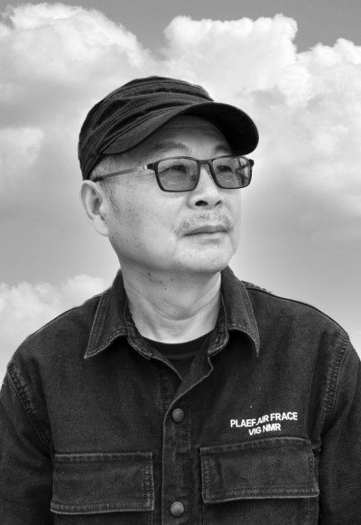 中國(guó)散文學(xué)會(huì)副會(huì)長(zhǎng) 陸春祥