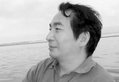   李師東，評(píng)論家、出版家，中國(guó)青年出版總社原總經(jīng)理