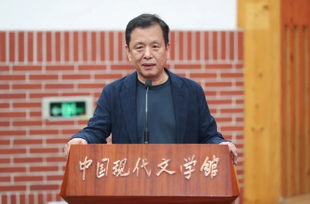 中國作協(xié)黨組成員、副主席、書記處書記李敬澤致辭