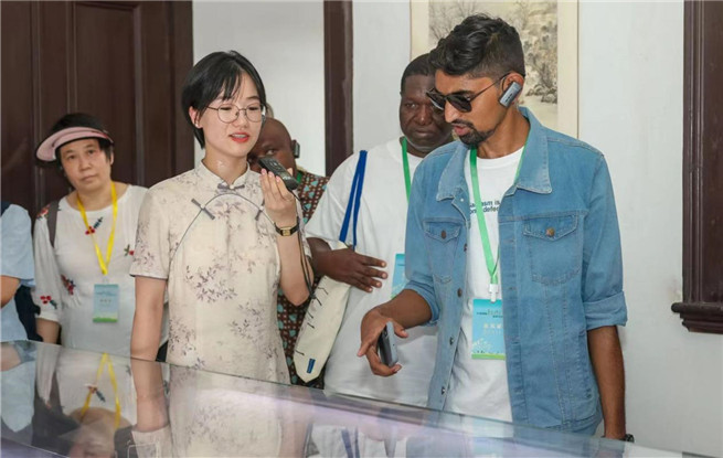 首屆國(guó)際青春詩會(huì)：讓友誼流淌在共同的詩句中