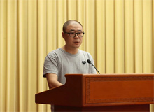 石一楓：文眼、文心、文采　　有了文眼、文心和文采，則會(huì)讓一個(gè)作家永遠(yuǎn)保持青年寫作的活力。祝年輕的朋友永遠(yuǎn)年輕，在文學(xué)攀登之路上的創(chuàng)新精神年輕……[詳細(xì)]