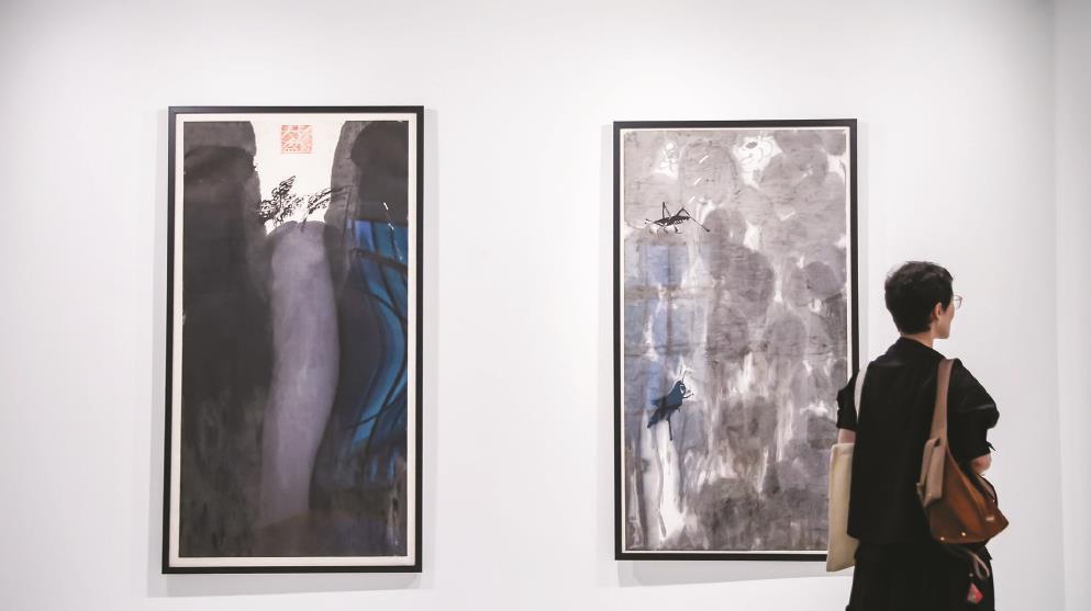 昨天，“行云流墨——巴黎賽努奇博物館藏現(xiàn)當(dāng)代中國繪畫展”在上海東一美術(shù)館揭幕。（館方供圖）