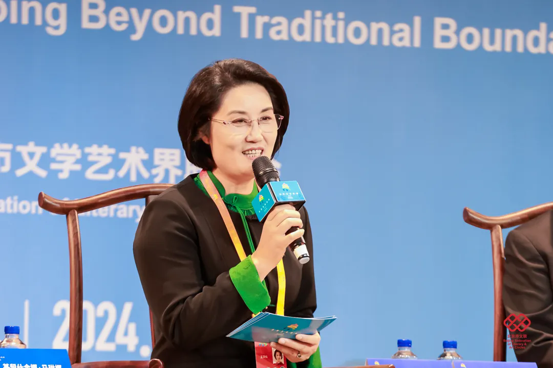 浙江小百花越劇院院長、一級演員、梅花獎得主王濱梅