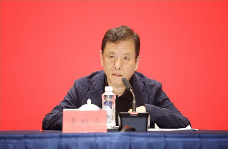 李敬澤主持會(huì)議并匯報(bào)“新時(shí)代文學(xué)攀登計(jì)劃”近期工作情況