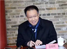 陳曉明：一部“險象環(huán)生”與“從容不迫”并存的小說小說有一種故事的曲折傳奇、峰回路轉…… [詳細]