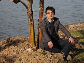 短長書 | 《無雨燒茶》：雨中煙火慢，小城茶事深