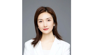 全國人大代表，讀者雜志社總編輯陳天竺