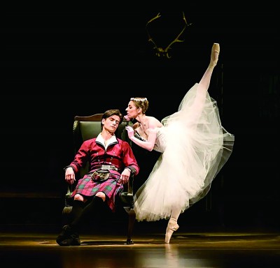 香港藝術(shù)節(jié)上，捷克國(guó)家芭蕾舞團(tuán)帶來(lái)作品《仙凡之戀》。資料圖片