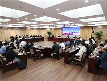 攜手邁向網(wǎng)絡文學的美好未來——“文學一家人”座談會在京舉行