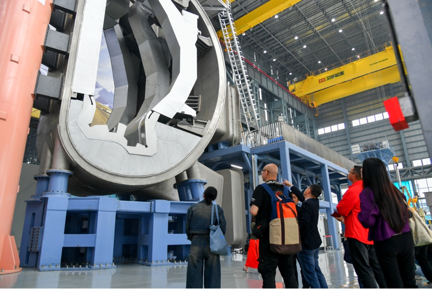 參觀科學島現(xiàn)場