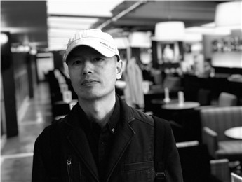 【訪談】黃梵：短篇小說(shuō)的快感本質(zhì)是對(duì)多巴胺的利用