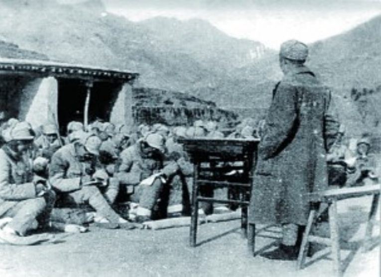 華北聯(lián)大：一邊戰(zhàn)斗，一邊學(xué)習(xí)　　1939年7月，來自延安的師生行進(jìn)三千里，東進(jìn)至?xí)x察冀抗日根據(jù)地，創(chuàng)建了華北聯(lián)合大學(xué)。[詳細(xì)]