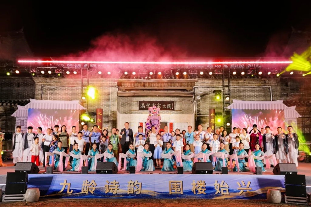 頒獎(jiǎng)典禮現(xiàn)場(chǎng)