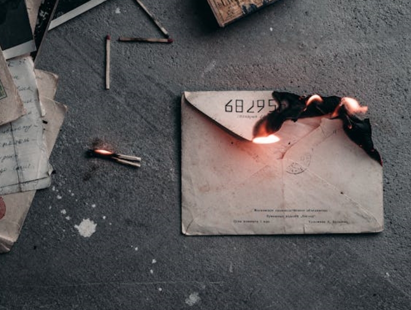 “訣別家人，告白家國”