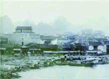 桂林文化城：在民族危難之際筑起精神堡壘　　作為抗日戰(zhàn)爭時期一個特殊的文化現(xiàn)象，桂林文化城在中國現(xiàn)代文化史上占有重要地位。[詳細(xì)]